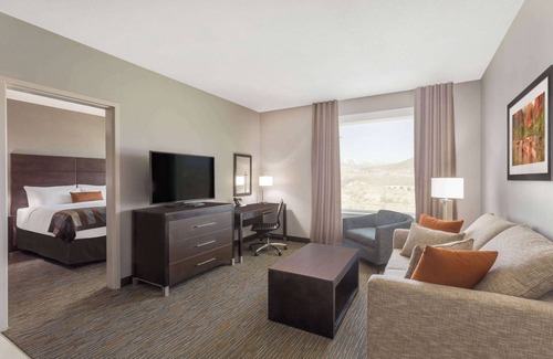 Hurricane Hotel | Wingate by Wyndham Hurricane/Zion National Park