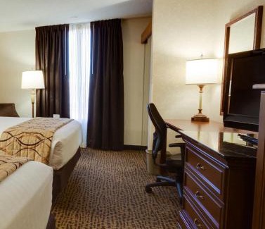 Fenton Hotel | Wingate by Wyndham St Louis-Fenton Route 66