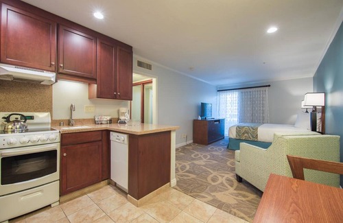 Solana Beach Hotel | Winners Circle Resort