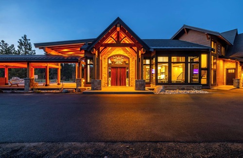 Cle Elum House | Winter Just Got GRAND! Suncadia’s Largest/13,500sqft+Pool - Famous Speakeasy