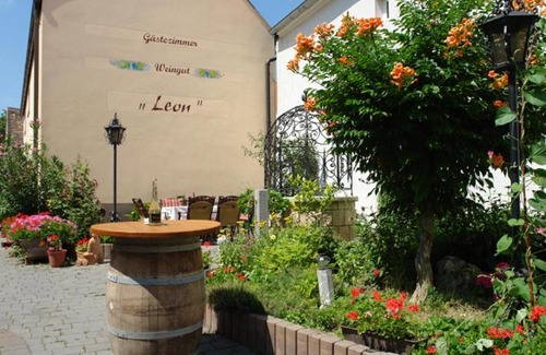 Eisenstadt House | Winzerzimmer - Weingut Tinhof