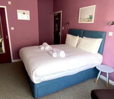 Riverside House | WiseStay