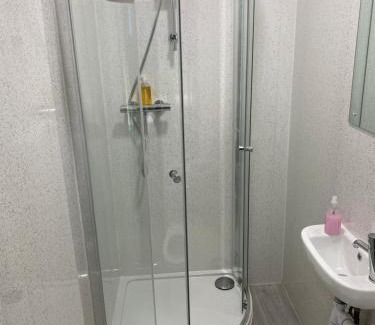 Riverside House | WiseStay