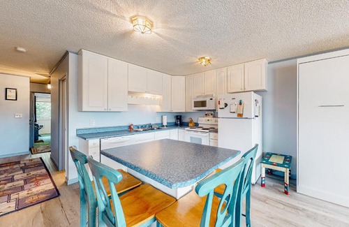 Neskowin Apartment | Wish You Were Here