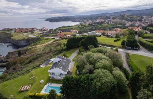Comillas Villa | Wishome - Impresionante villa sobre el mar en el mismo Comillas