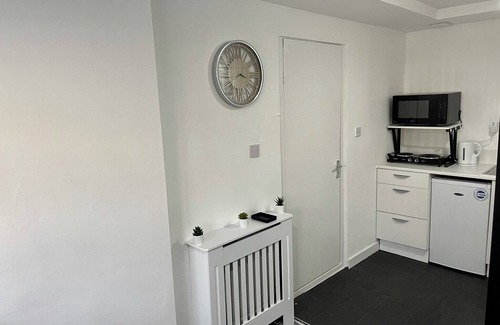Lee Green Apartment | Wisteria Studio