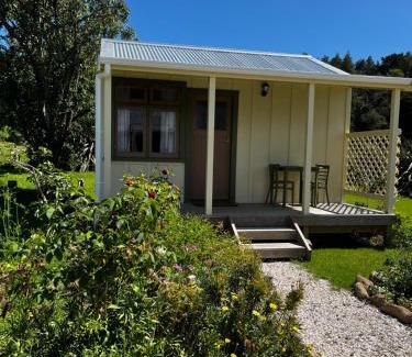 Waimamaku House | Wisteria Way