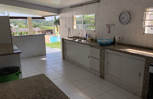 Aracoiaba da Serra House | With Cook and Full Board Option! 2 Blocks, Pool, Barbecue.