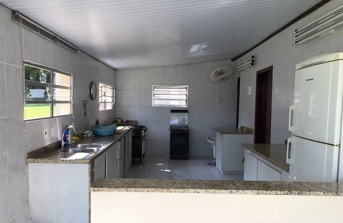 Aracoiaba da Serra House | With Cook and Full Board Option! 2 Blocks, Pool, Barbecue.