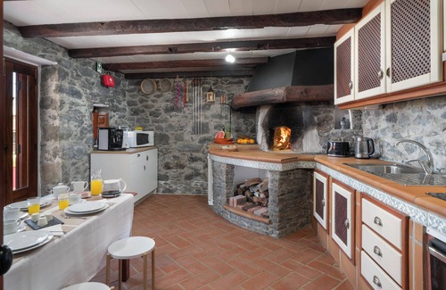 Lombada Velha House | With pool and barbecue - Villa Roque