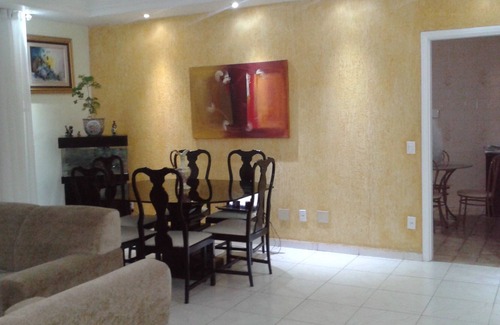 Ponta da Praia Apartment | With private garage, 3 bedrooms, 2 suites, 4 bathrooms