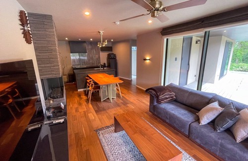 Fujikawaguchiko House | Without meals BBQ equipment included Rental vil /Minamitsuru-gun Yamanashi