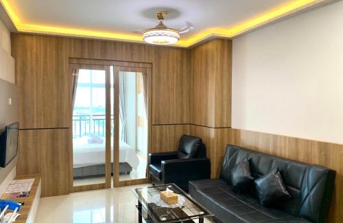 Lubuk Baja Apartment | Wiwi Formosa Residence - Kitchen-Balcony