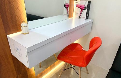 Lubuk Baja Apartment | Wiwi Formosa Residence - Kitchen-Balcony