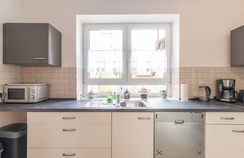 Woerrstadt House | Wohnung für 8 Personen in Ehemaligem Weingut mit 4 Schlafzimmern