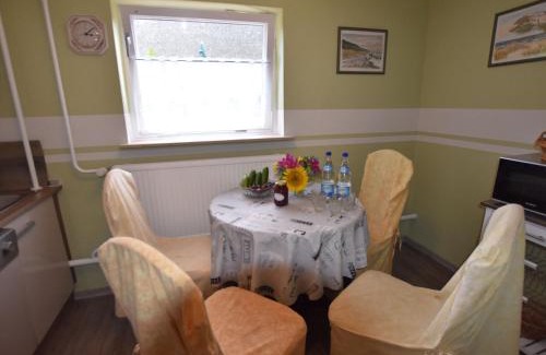 Alt Bukow Apartment | Wohnung in Alt Bukow mit Garten