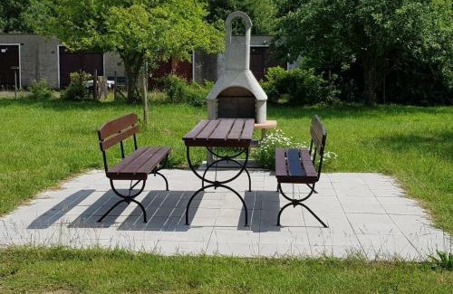 Lelkendorf Apartment | Wohnung in Lelkendorf mit Großem Balkon - b48801