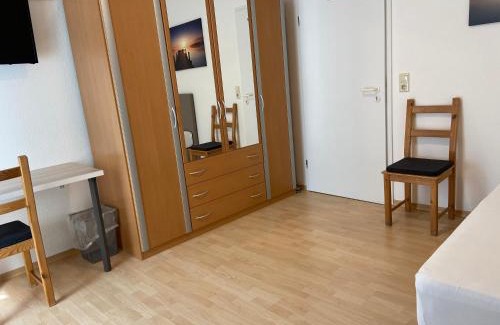 Espelkamp Apartment | Wohnung mit 2 Einzelzimmer gemeinsamer Küchen/Bad/Balkon-Nutzung