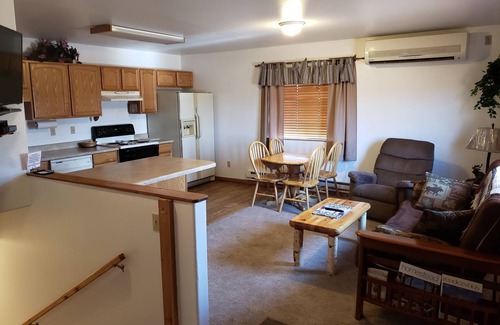 Etna Hotel | Wolf Den Log Cabin Motel and RV Park