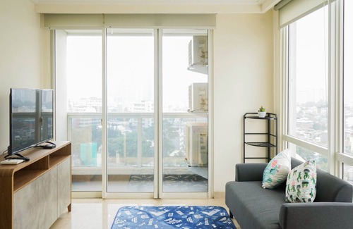 Cikini Apartment | Wonderful 2BR Menteng Park Apartment with Private Lift