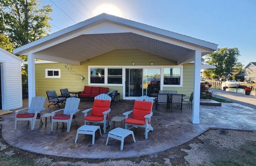 Gypsum House | Wonderful 3-bedroom house in Catawba Island with great views.