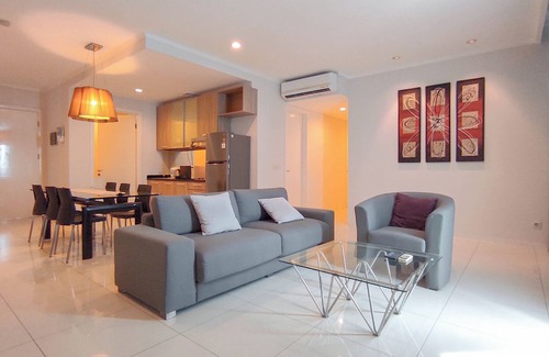 Surabaya Apartment | Wonderful And Relaxing 3Br At The Via And The Vue Apartment