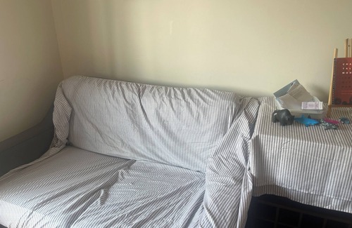 Hillcrest Apartment | Wonderful apartment with AC in charming Lawrence