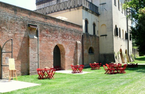 Monselice House | Wonderful Castle Near Padua