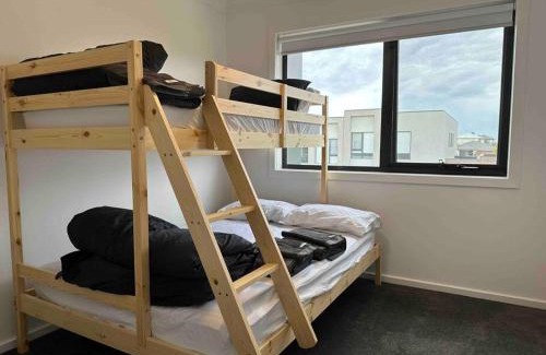 Wyndham Vale House | Wonderful Jubilee Estate House