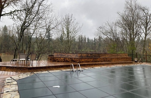 Wilsonville Cabin | Wonderful Large Studio Pool House on River Close to all Inside Molalla Park