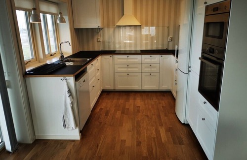 Byxelkrok Apartment | WONDERFUL OCEAN SUNSETS, NEW & SPACIOUS, HARBOR VIEW