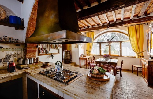 Torrita di Siena Villa | Wonderful private villa for 11 people with WIFI, private pool and TV, close to Montepulciano
