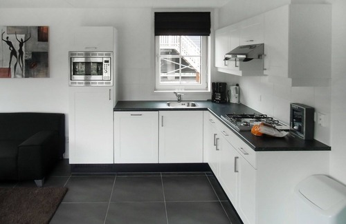 Graft House | Wonderful private villa for 6 guests with WIFI, TV and terrace