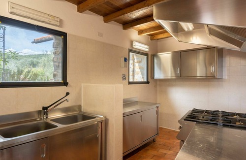 Villa Viani House | Wonderful private villa for 8 guests with WIFI, terrace and pets allowed