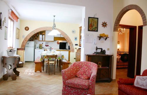 Montepulciano Villa | Wonderful Private Villa With Private Pool, TV, Pets Allowed and Parking, Close to Montepulciano