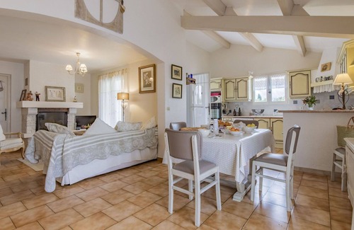 Gargas House | Wonderful private villa for 6 people with private pool, A/C, TV and terrace