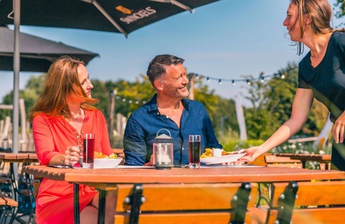 Linden House | Wonderful private villa for 6 guests with WIFI, TV and terrace