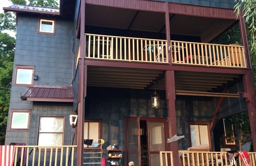 Ithaca House | Wonderful Rustic Lake House On Cayuga Lake only 2.5 Miles From Downtown Ithaca!