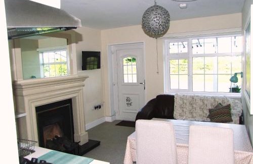 Glendalough Apartment | Wonderful Setting Farmhouse Apartment