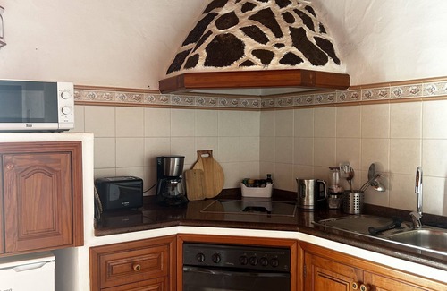 La Asomada House | Wonderful views of the sea and the volcanoes. Casa Isabel