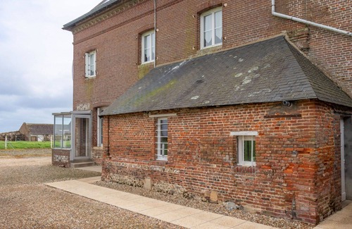 Valmont House | Wonderful villa for 6 people with WIFI, TV and pets allowed