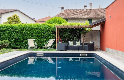 Narzole House | Wonderful villa for 12 guests with A/C, WIFI, pool, TV, terrace, pets allowed and parking