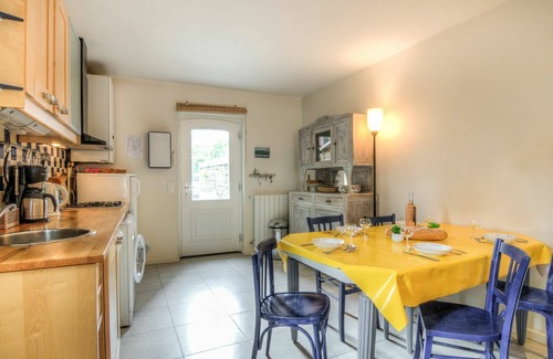 Saint-Igneuc House | Wonderful villa for 5 guests with WIFI, TV, terrace and pets allowed