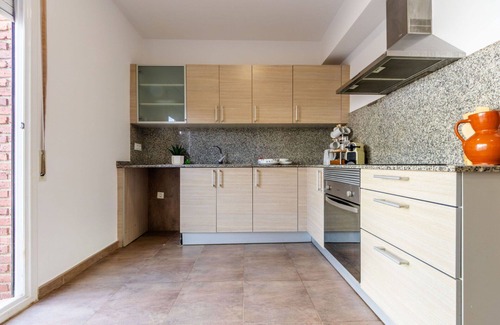 El Castell de Montornes House | Wonderful villa for 8 people with A/C, WIFI, TV, patio, pets allowed and parking