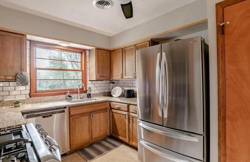 Mobile House | Wonderstruck on Wendover- 20 Mins to Downtown