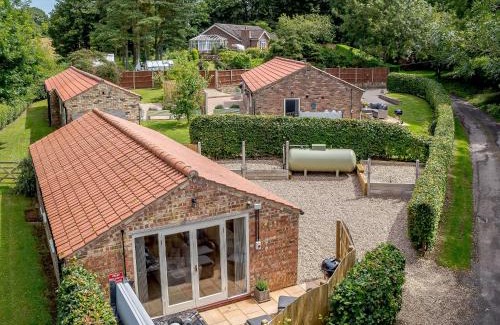 West Ashby House | Woodcutters Cottage