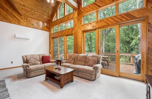 Oakland House | Wooded Bliss