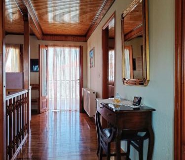 Grevena Apartment | Wooden Sofita House with Unlimited View