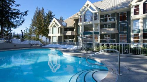 Upper Village House | Woodrun Lodge 517 | Large Ski-In Ski-Out Condo by Upper Village w/Mountain Views & Shared Hot Tub