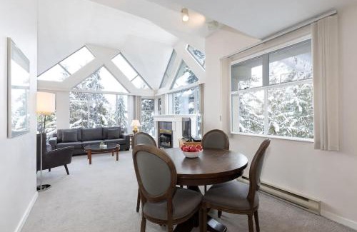 Upper Village House | Woodrun Lodge 517 | Large Ski-In Ski-Out Condo by Upper Village w/Mountain Views & Shared Hot Tub